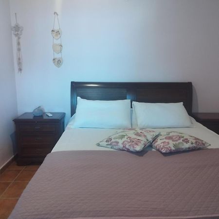 Elouthia Residence With Sea View And Hot Tub Tsoútsouros 외부 사진