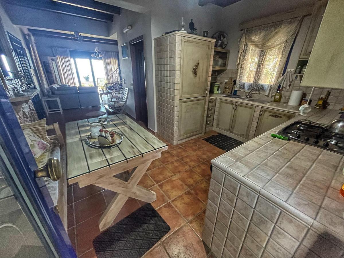 Elouthia Residence With Sea View And Hot Tub Tsoútsouros 외부 사진